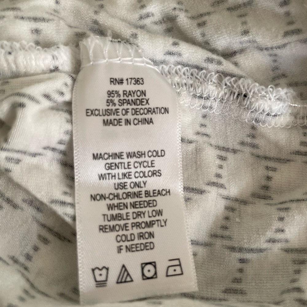Ellen Tracy 2-Piece Black/White Geometric Print Sleeveless Stretch Pajama Set - Picture 11 of 14